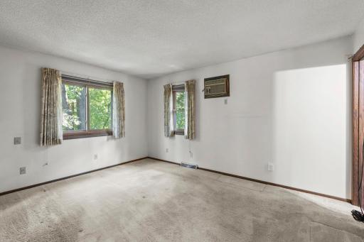 Master bedroom.jpg