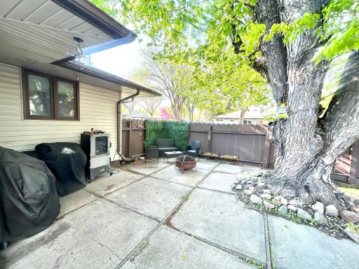 2113 9 1/2 Street N, Fargo, ND 58102