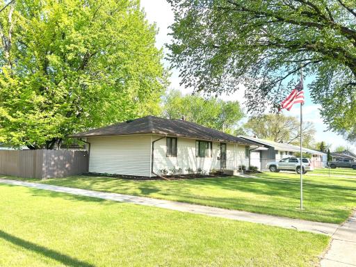 2113 9 1/2 Street N, Fargo, ND 58102