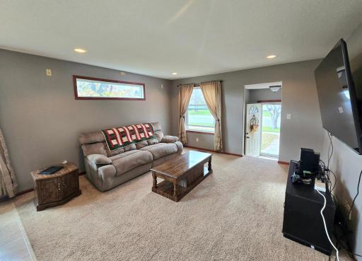 337 2nd Avenue E, Halstad, MN 56548