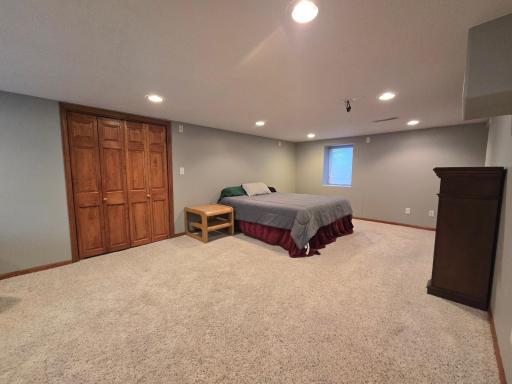 337 2nd Avenue E, Halstad, MN 56548