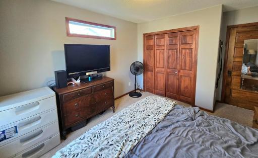 337 2nd Avenue E, Halstad, MN 56548