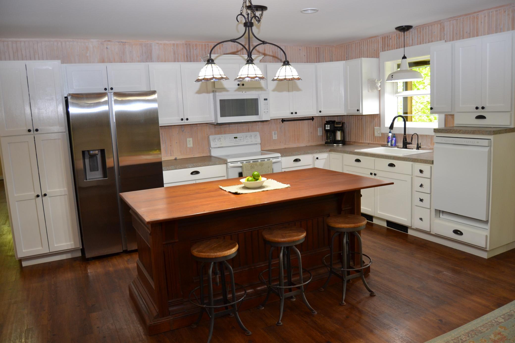 center island kitchen