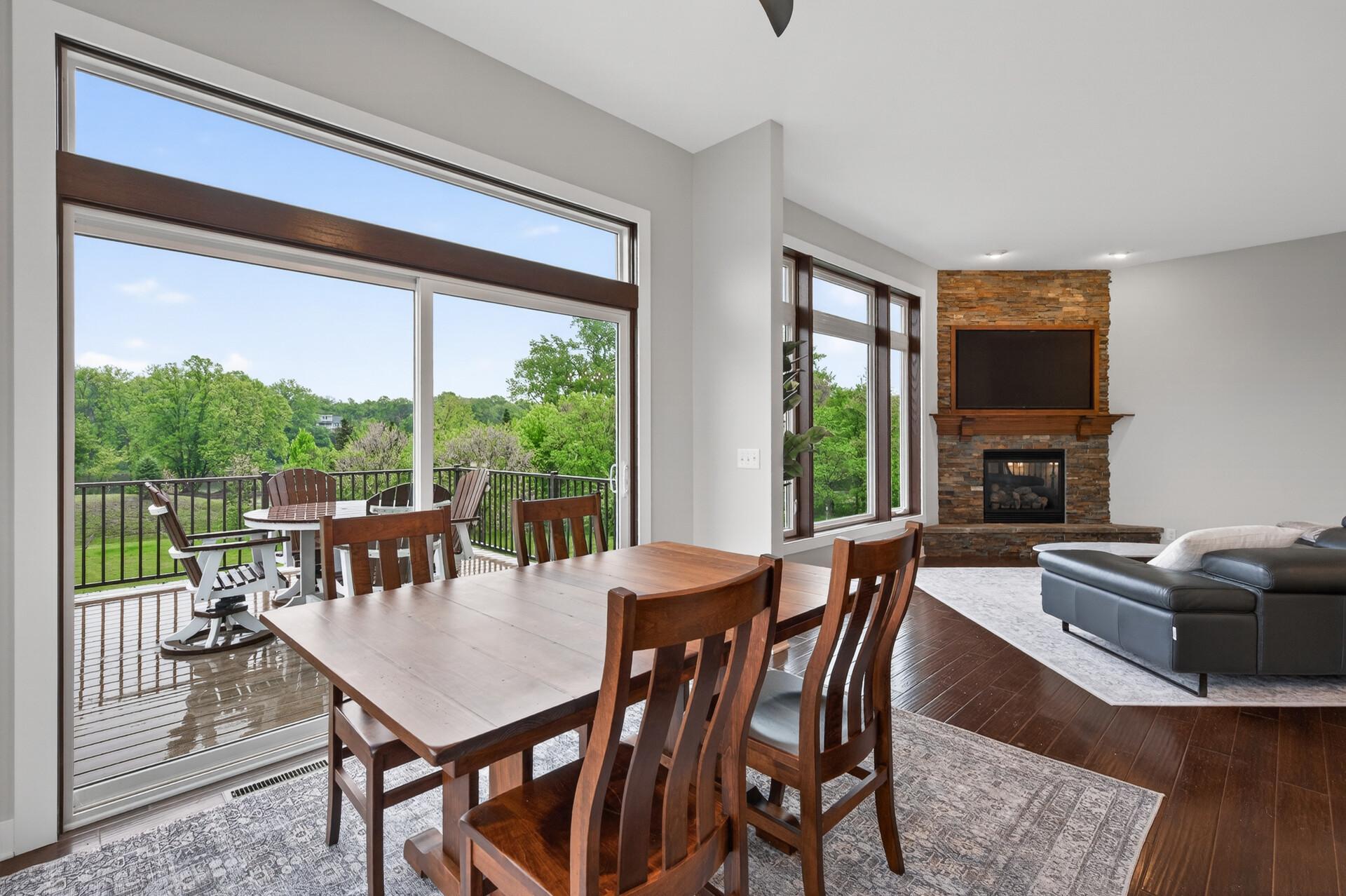 Floor to ceiling glass to maximize natural light and views.