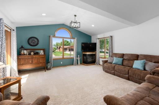 1955 Dorathea Boulevard, Worthington, MN 56187