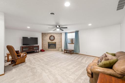 1955 Dorathea Boulevard, Worthington, MN 56187