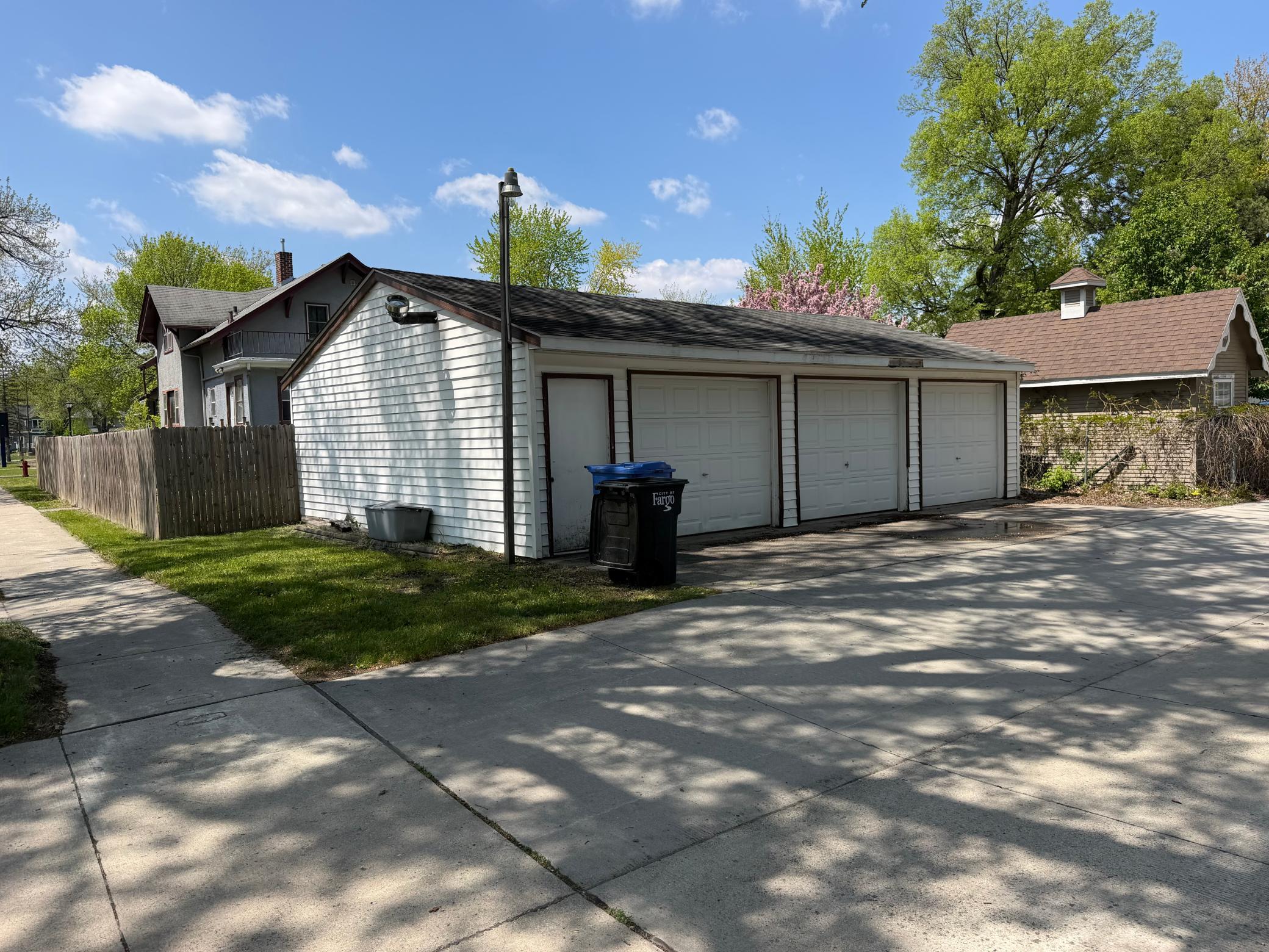 Garage