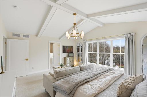 124 Chicago Avenue N, Wayzata, MN 55391