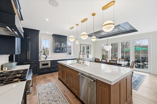 124 Chicago Avenue N, Wayzata, MN 55391
