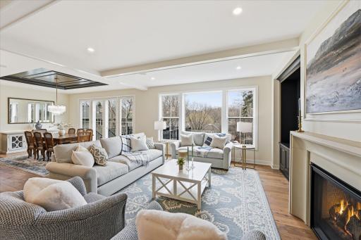 124 Chicago Avenue N, Wayzata, MN 55391