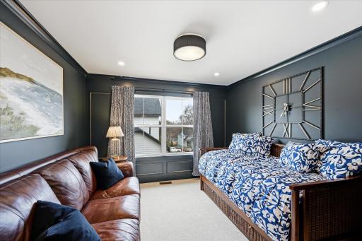 124 Chicago Avenue N, Wayzata, MN 55391