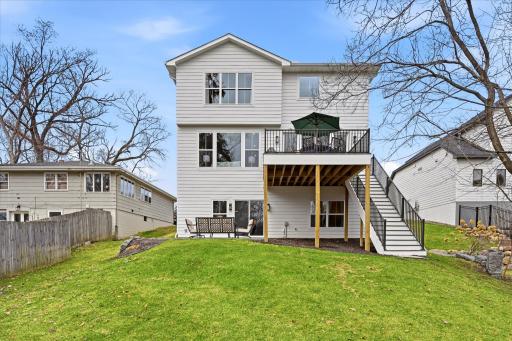 124 Chicago Avenue N, Wayzata, MN 55391