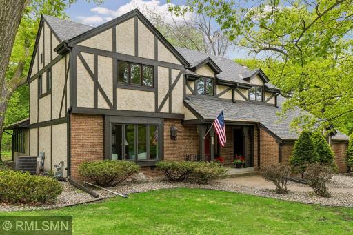 905 Windemere Curve, Minneapolis, MN 55441