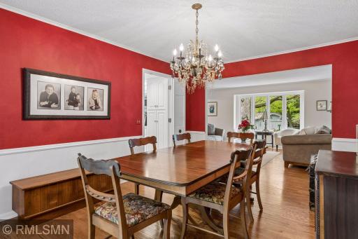 905 Windemere Curve, Minneapolis, MN 55441
