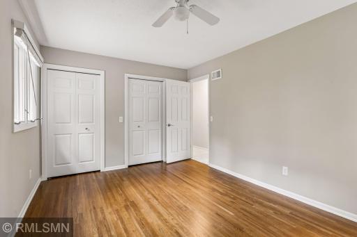 905 Windemere Curve, Minneapolis, MN 55441