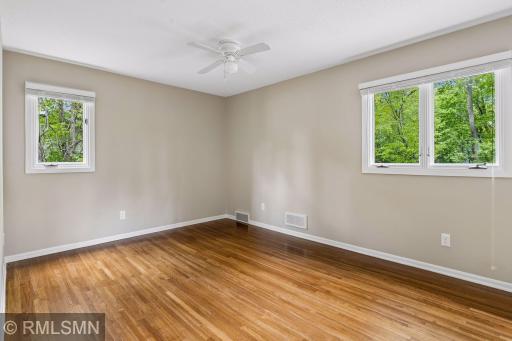 905 Windemere Curve, Minneapolis, MN 55441