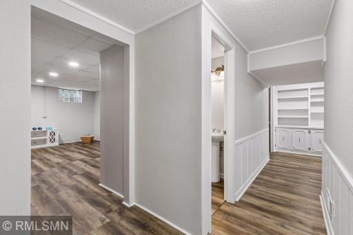 905 Windemere Curve, Minneapolis, MN 55441