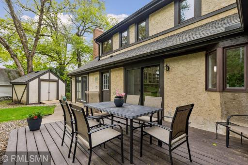 905 Windemere Curve, Minneapolis, MN 55441