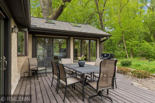 905 Windemere Curve, Minneapolis, MN 55441