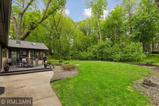 905 Windemere Curve, Minneapolis, MN 55441
