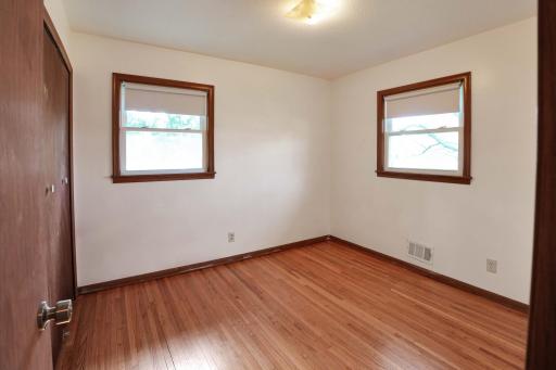 7016 Oliver Circle N, Brooklyn Center, MN 55430
