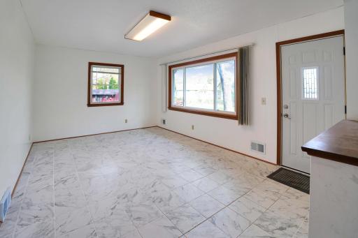 7016 Oliver Circle N, Brooklyn Center, MN 55430