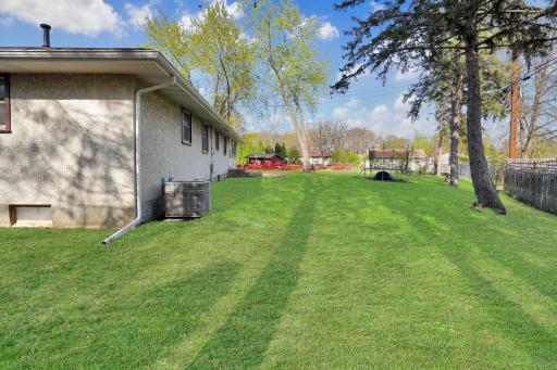 7016 Oliver Circle N, Brooklyn Center, MN 55430