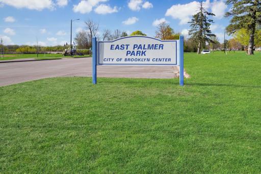7016 Oliver Circle N, Brooklyn Center, MN 55430