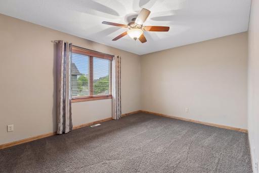 17701 76th Avenue N, Maple Grove, MN 55311