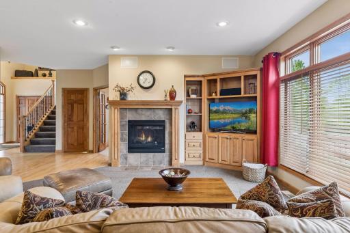 17701 76th Avenue N, Maple Grove, MN 55311