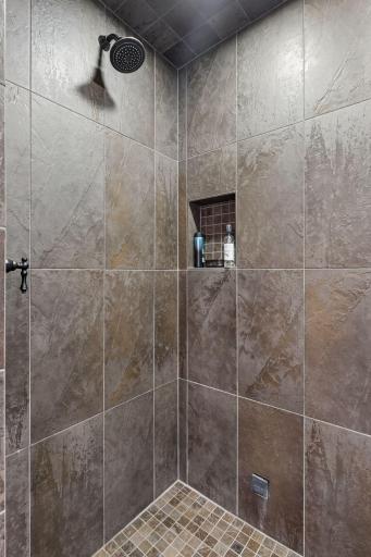 17701 76th Avenue N, Maple Grove, MN 55311