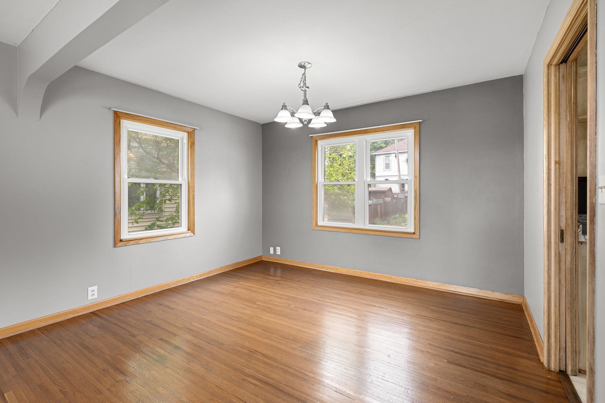 27-web-or-mls-105-giles-pl.jpg