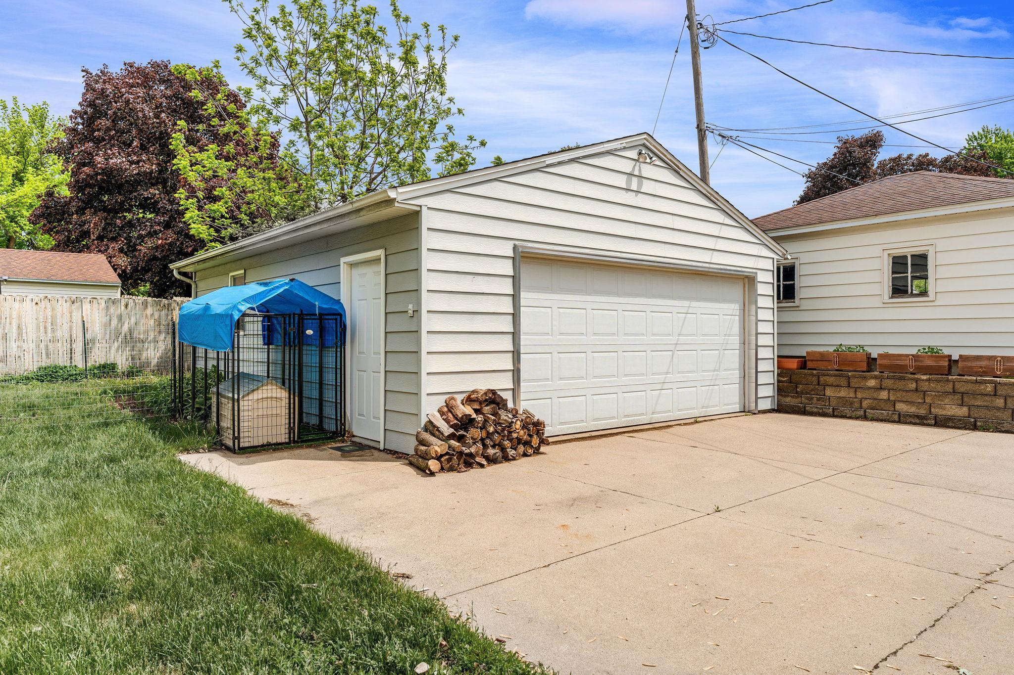 7-web-or-mls-105-giles-pl.jpg