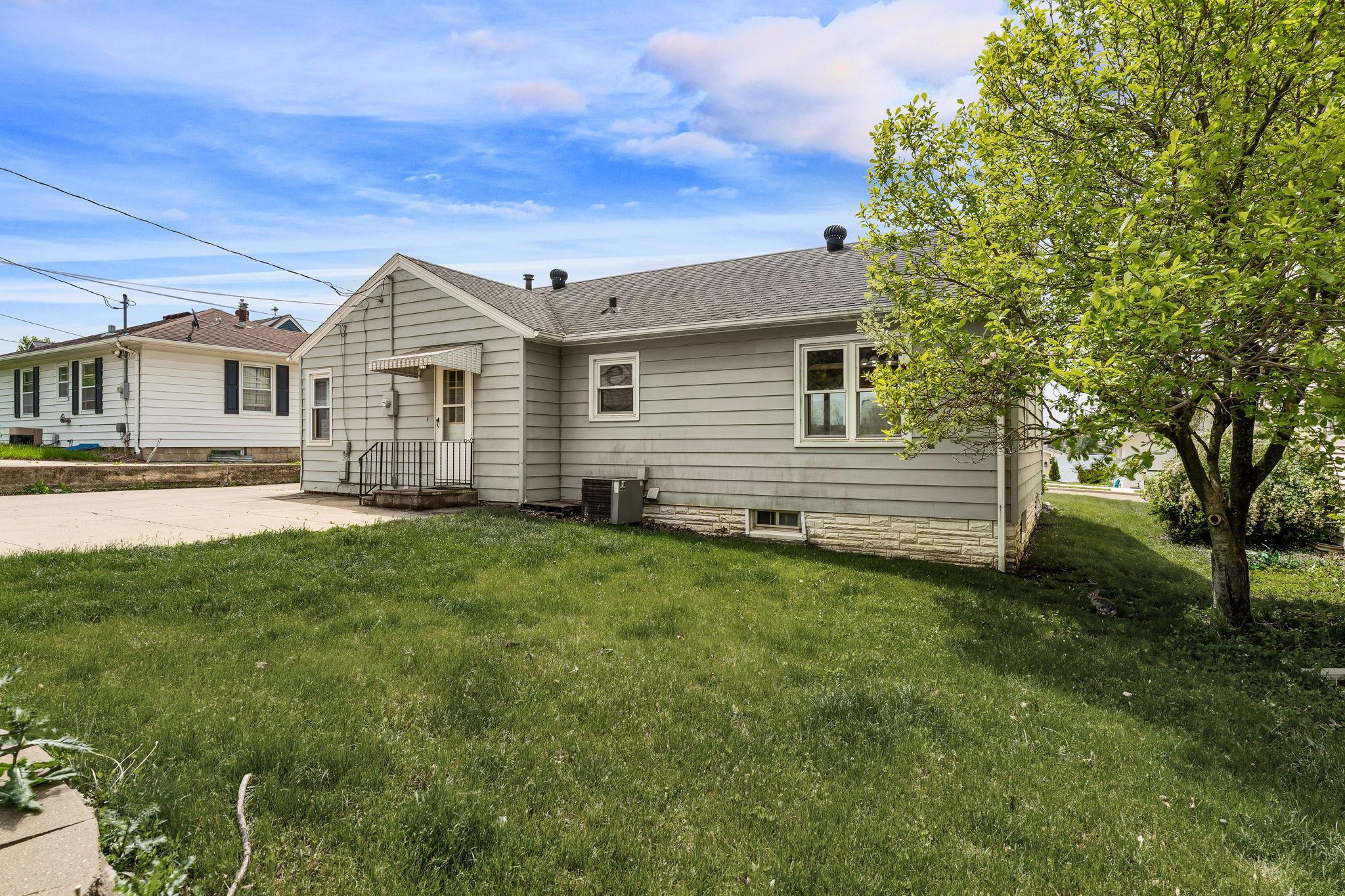 6-web-or-mls-105-giles-pl.jpg