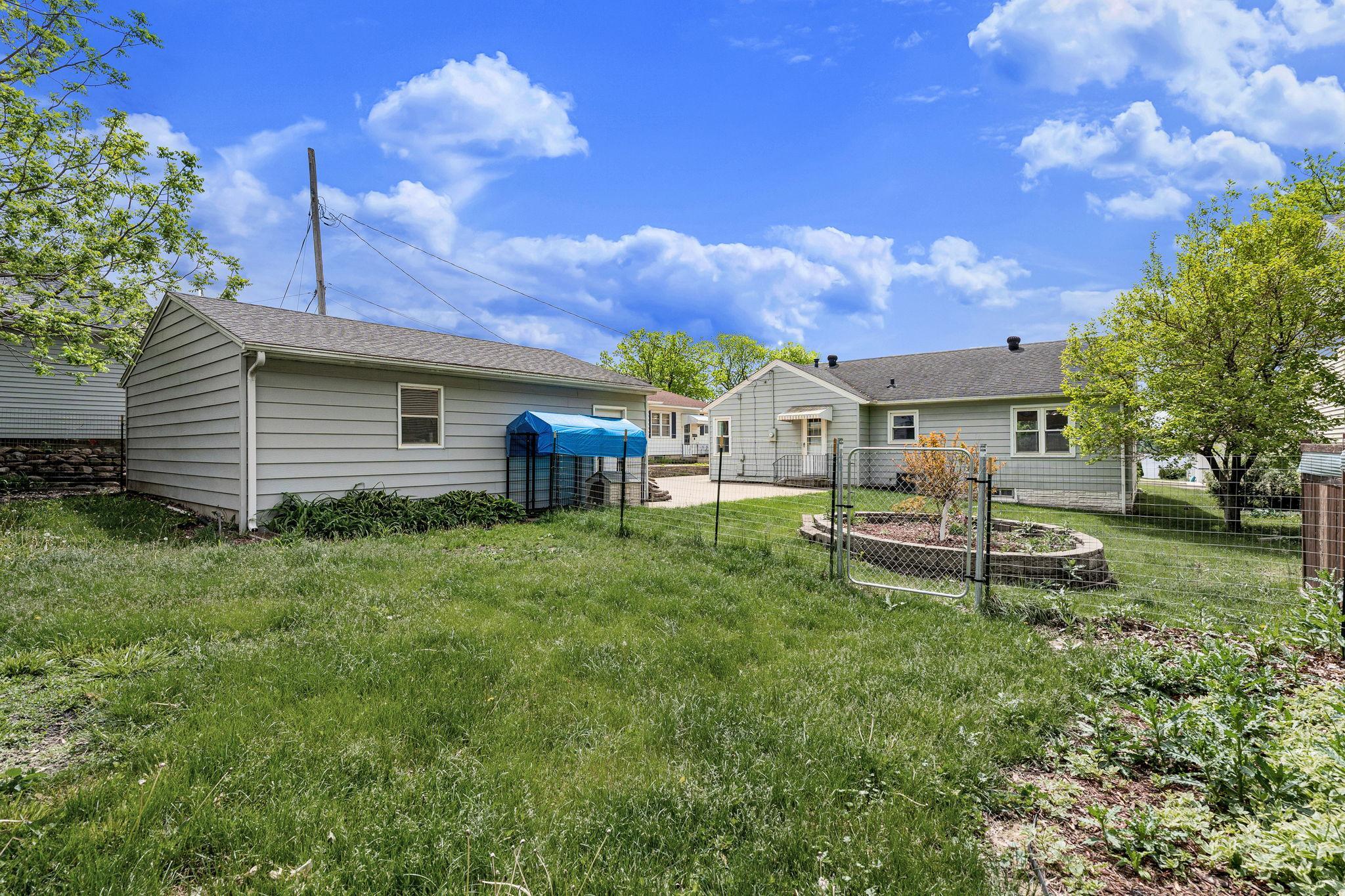 11-web-or-mls-105-giles-pl.jpg