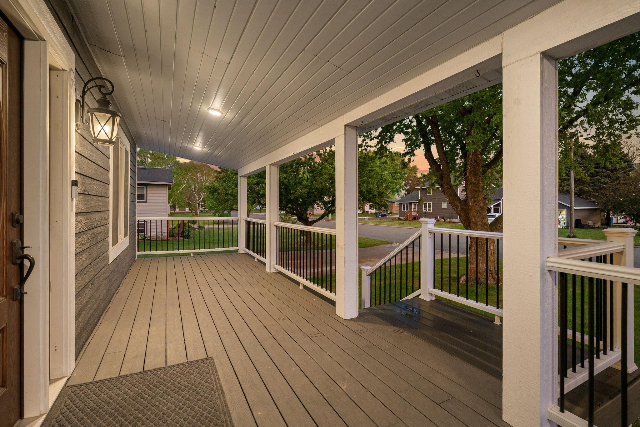 7-web-or-mls-215-5th-ave-ne.jpg