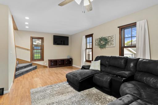 215 5th Avenue NE, Blooming Prairie, MN 55917