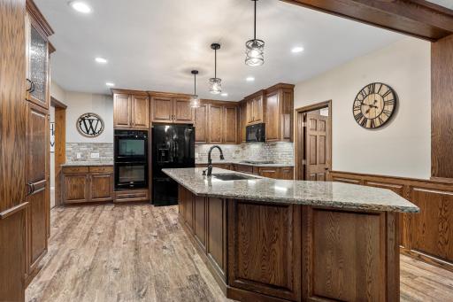 215 5th Avenue NE, Blooming Prairie, MN 55917