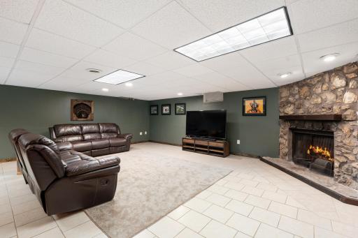 215 5th Avenue NE, Blooming Prairie, MN 55917