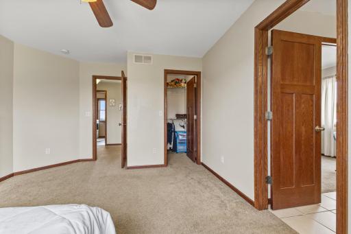 1141 Jasmine Lane, Jordan, MN 55352