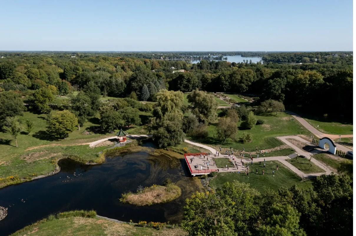 Surrounded by scenic parks and sparkling lakes, this location is a haven for outdoor enthusiasts—perfect for hiking, biking, boating, and year-round recreation.