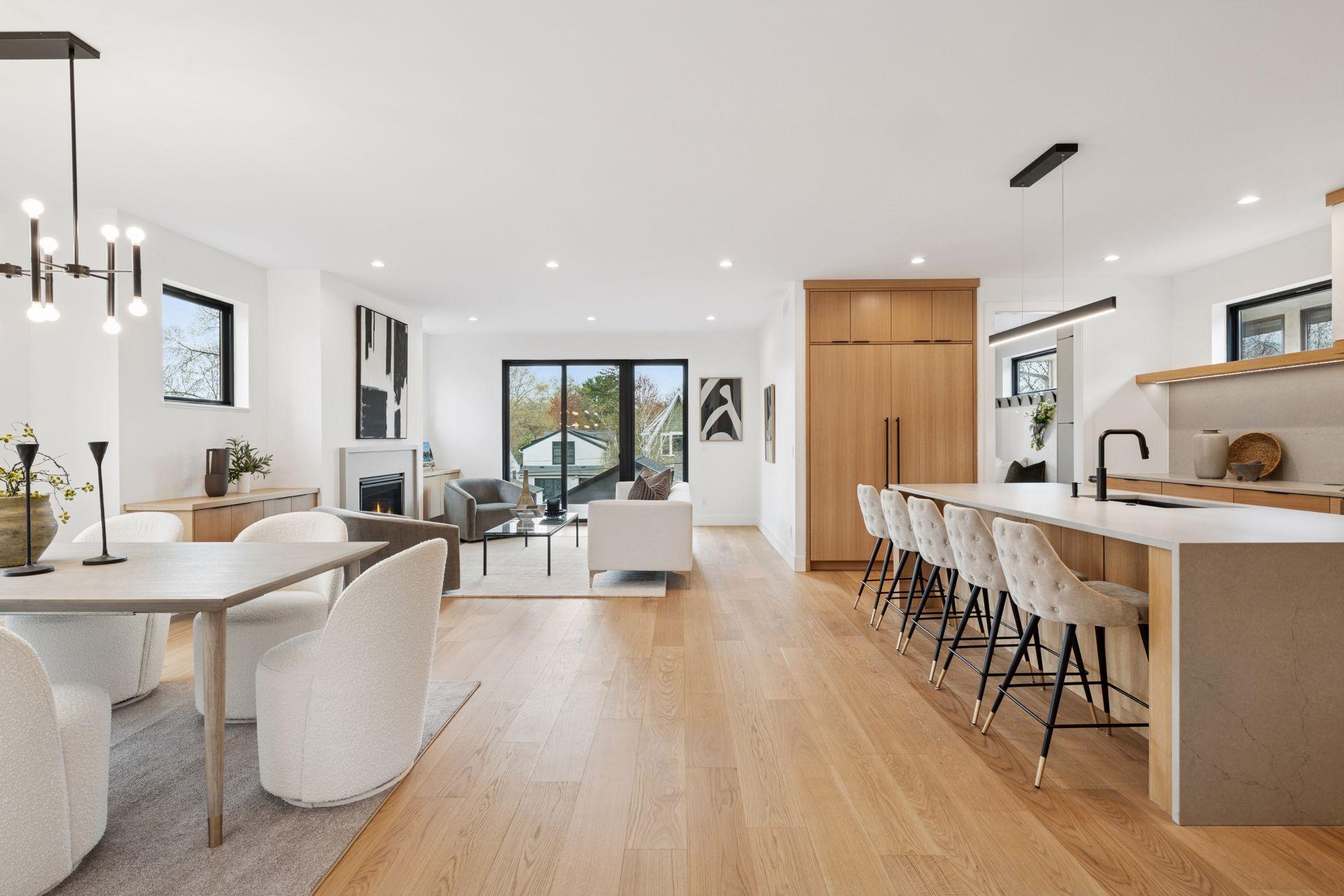 Photo from a previous project. Final design and features tailored to the Buyer’s preferences.