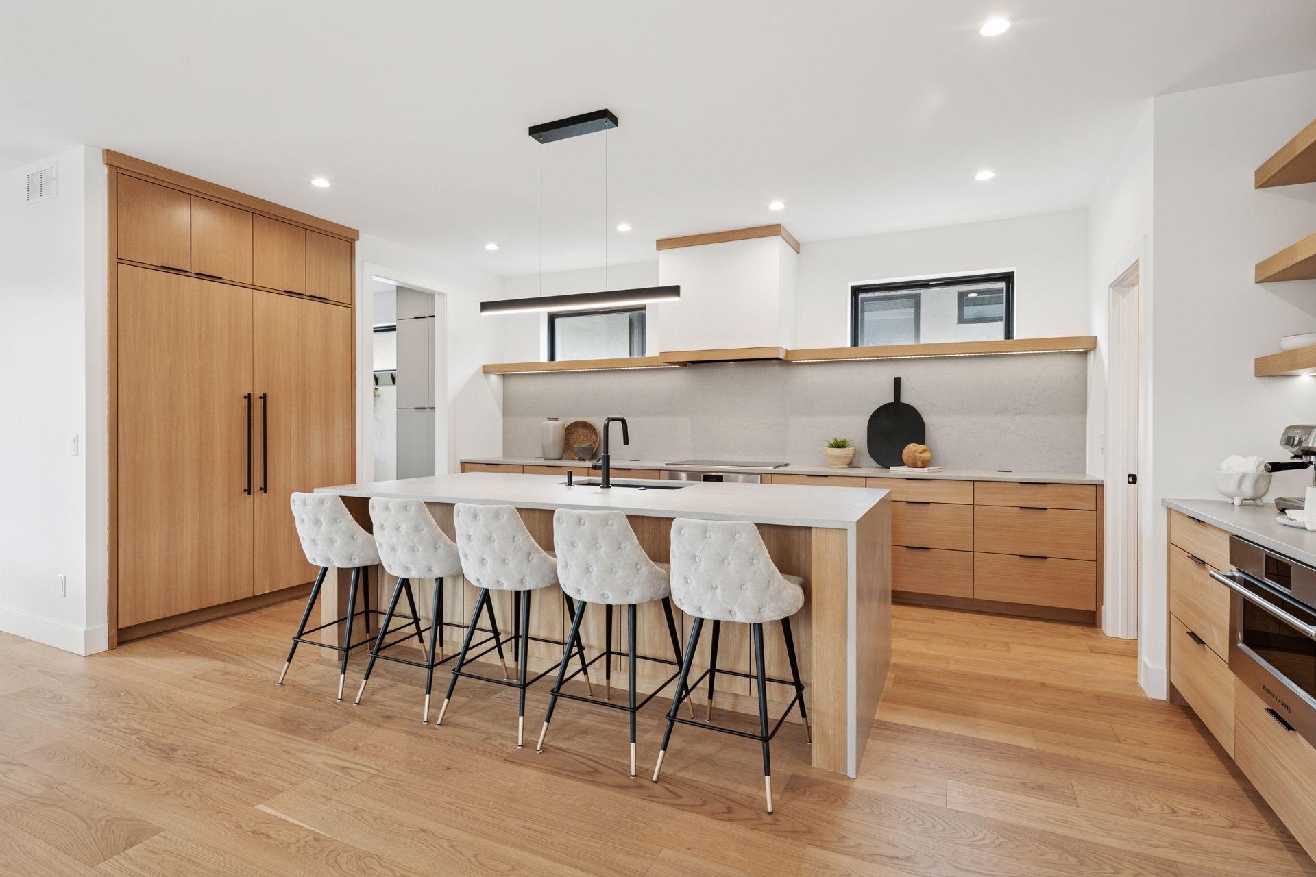 Photo from a previous project. Final design and features tailored to the Buyer’s preferences.