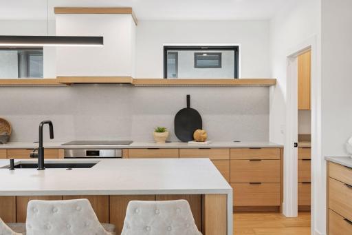 Photo from a previous project. Final design and features tailored to the Buyerâs preferences.