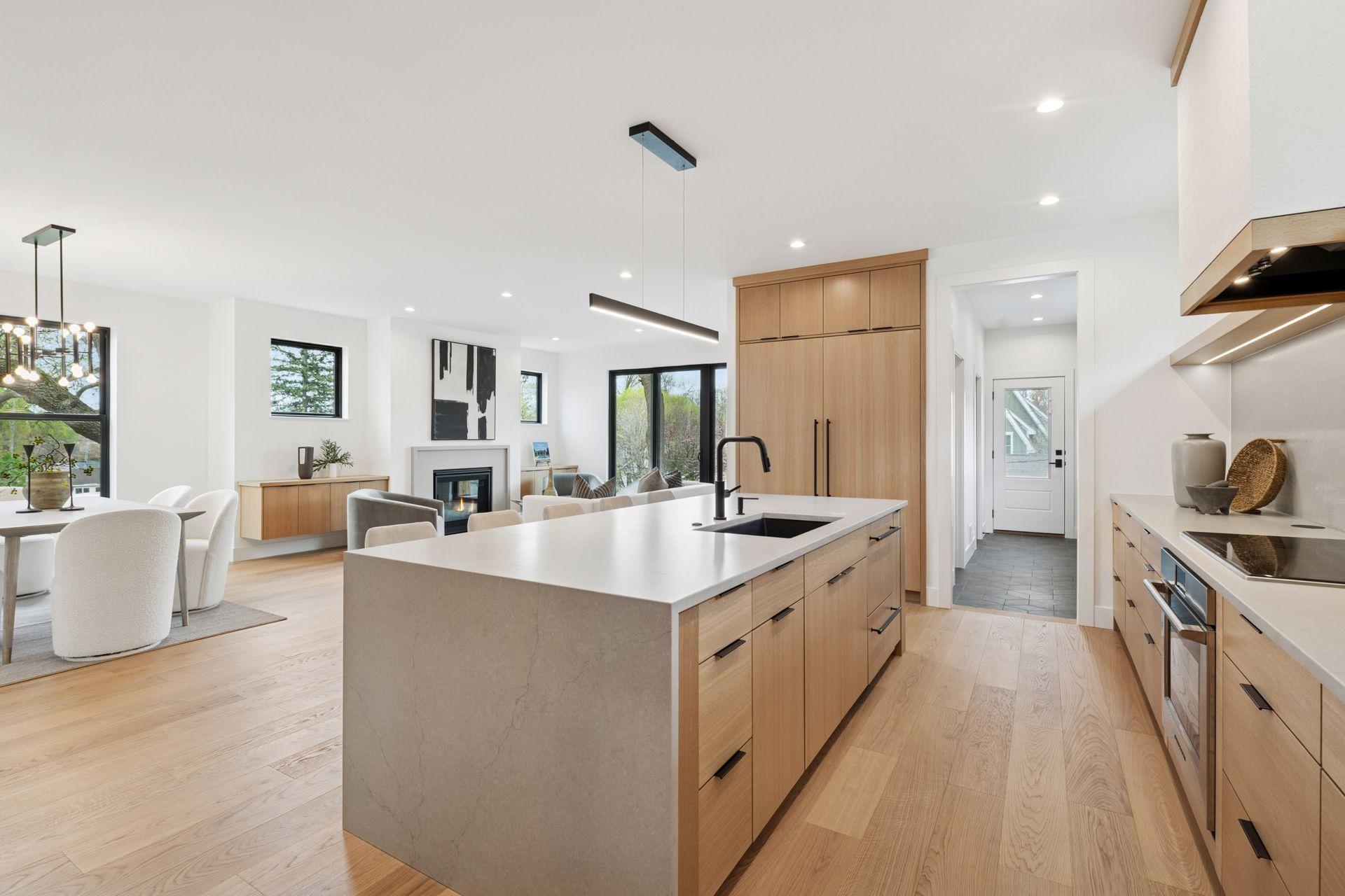 Photo from a previous project. Final design and features tailored to the Buyer’s preferences.