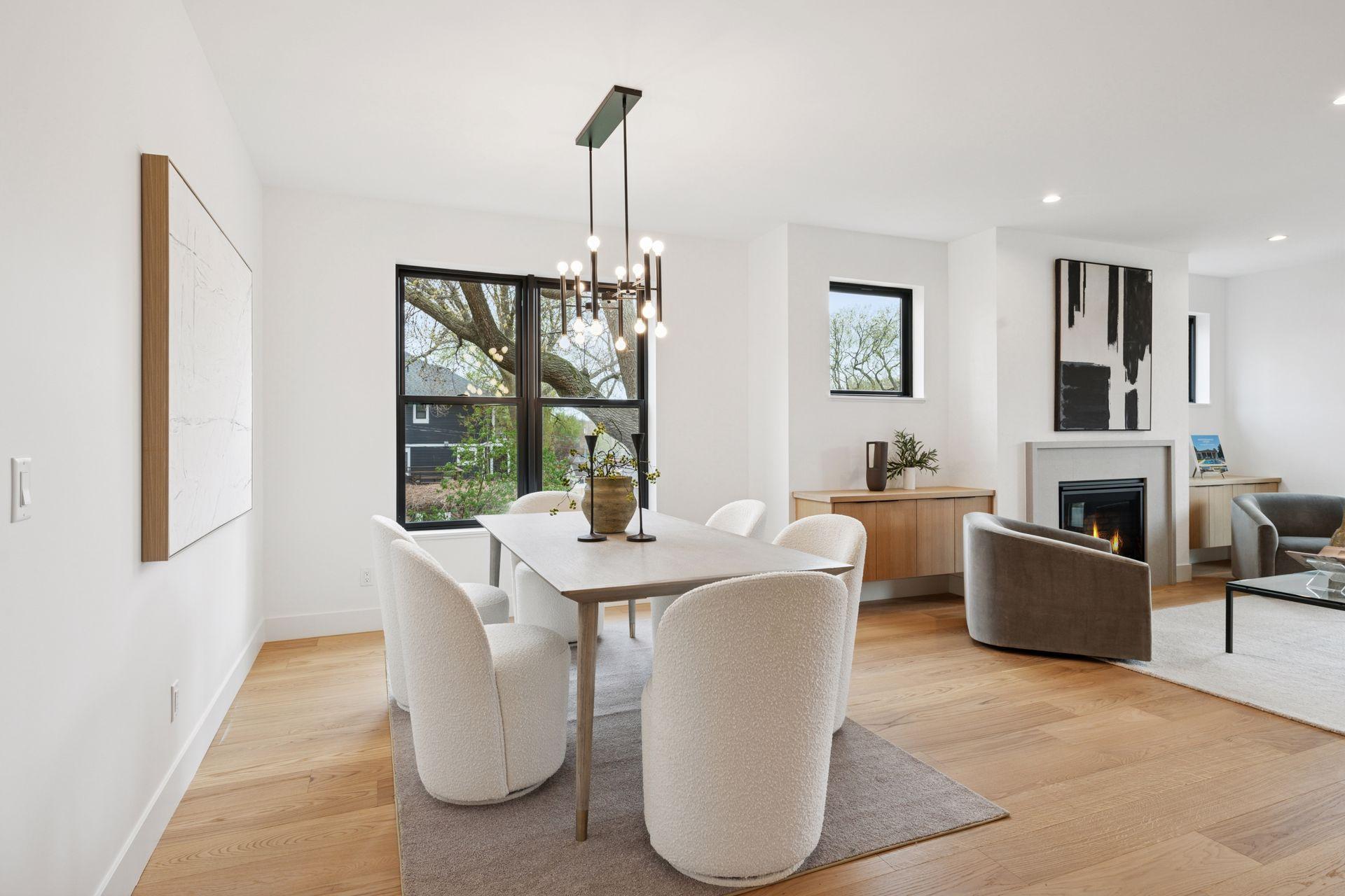 Photo from a previous project. Final design and features tailored to the Buyer’s preferences.