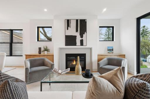 Photo from a previous project. Final design and features tailored to the Buyerâs preferences.