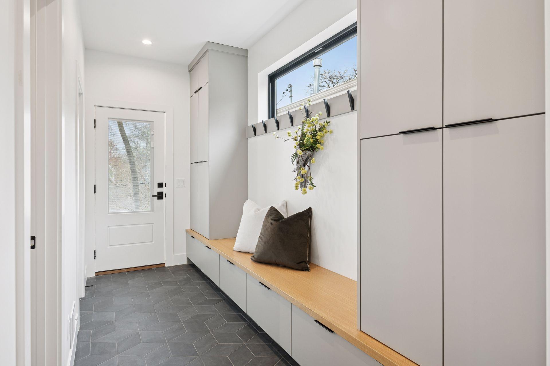 Photo from a previous project. Final design and features tailored to the Buyer’s preferences.