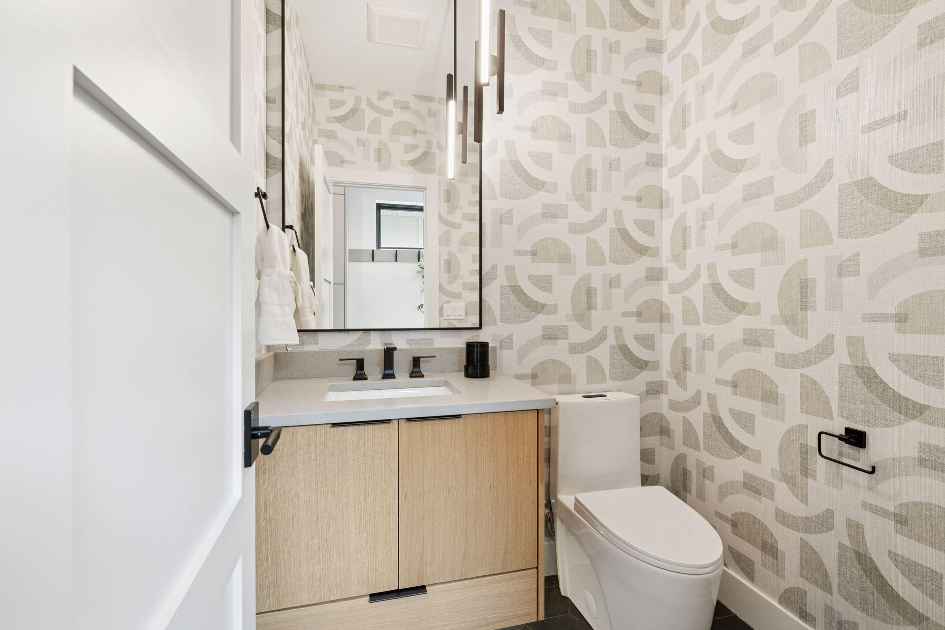 Photo from a previous project. Final design and features tailored to the Buyer’s preferences.