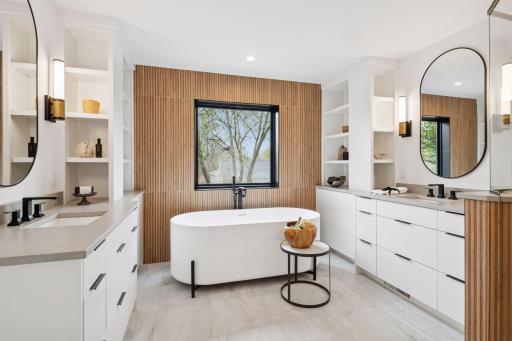 Photo from a previous project. Final design and features tailored to the Buyerâs preferences.